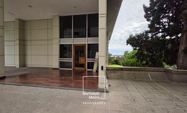 ALQUILER | 1° de Mayo 953 | Piso Excl. 312m2 + cochera