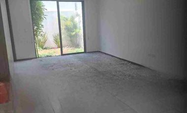 BONITA CASA EN RENTA EN LOMAS DE ANGELÓPOLIS