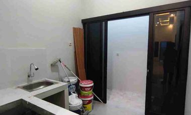 Sepanjang Indah, Perbatasan Dengan Surabaya