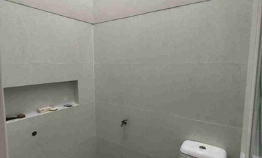 Sepanjang Indah, Perbatasan Dengan Surabaya