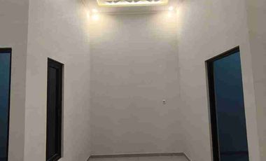 Sepanjang Indah, Perbatasan Dengan Surabaya