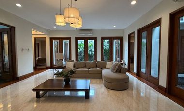 DIJUAL RUMAH MEWAH RASA VILLA DI CILANDAK BARAT