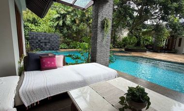 DIJUAL RUMAH MEWAH RASA VILLA DI CILANDAK BARAT
