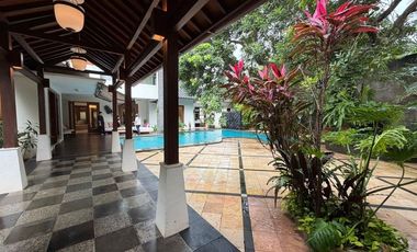 DIJUAL RUMAH MEWAH RASA VILLA DI CILANDAK BARAT