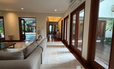 DIJUAL RUMAH MEWAH RASA VILLA DI CILANDAK BARAT