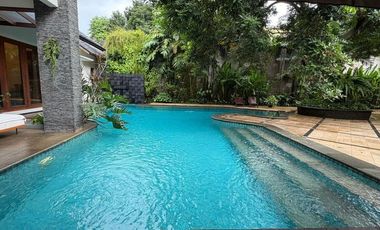 DIJUAL RUMAH MEWAH RASA VILLA DI CILANDAK BARAT