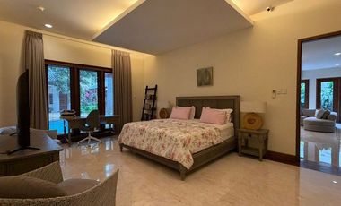 DIJUAL RUMAH MEWAH RASA VILLA DI CILANDAK BARAT