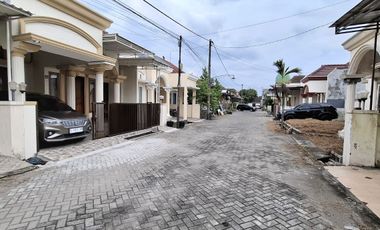 Dijual Via Lelang Rumah di Perum Surya Kusuma Mojokerto