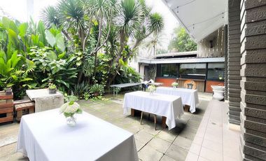 FOR RENT! Ruang Usaha Cocok Untuk Resto / Coffeeshop di Cinere Depok, Jawa Barat