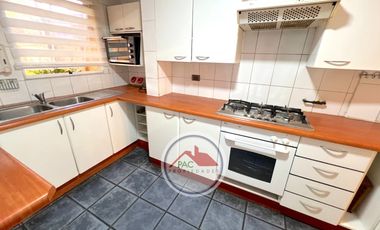Casa en venta 3 dormitorios con piscina, cocina ampliada, en microbarrio cerrado