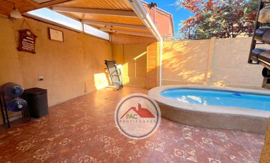 Casa en venta 3 dormitorios con piscina, cocina ampliada, en microbarrio cerrado
