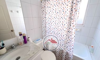 Venta casa 3 dormitorios, piscina, quincho, microbarrio cerrado, Valle lo Campino