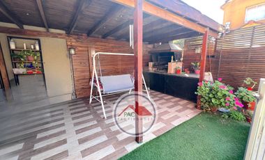 Venta casa 3 dormitorios, piscina, quincho, microbarrio cerrado, Valle lo Campino
