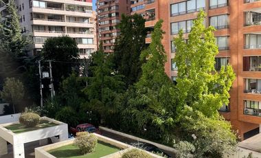 Amplio departamento ubicado en privilegiado sector de Las Condes