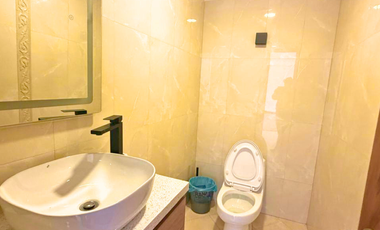 En Renta Amplia Casa | 2 Plantas + Buhardilla   Sector: Colegio Borja