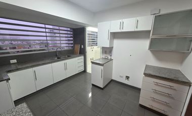 Vive en Una de Las Zonas Mas Exclusivas y Estratégicas de San Isidro.