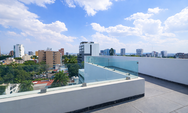 Departamento con Terraza y Doble Altura. Guadalajara - Colonia Americana