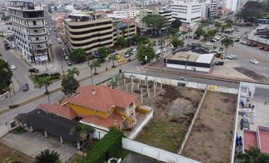 TERRENO EN RENTA EN UNIORO