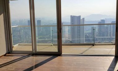 DEPARTAMENTO DE 210 METROS EN RENTA EN FIVE BOSQUE REAL