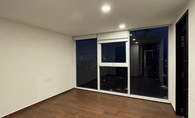 DEPARTAMENTO DE 210 METROS EN RENTA EN FIVE BOSQUE REAL
