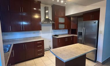 CASA EN RENTA FRACCIONAMIENTO PRIVADO