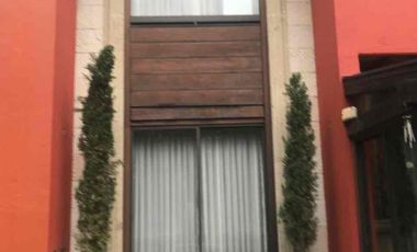 hermosa residencia en venta en el exclusivo fraccionamiento club de golf los encinos