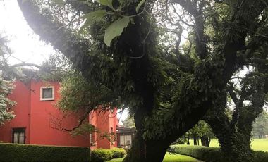 hermosa residencia en venta en el exclusivo fraccionamiento club de golf los encinos