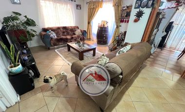Casa venta 5 dormitorios, quincho, piscina, microbarrio cerrado, Valle lo Campino