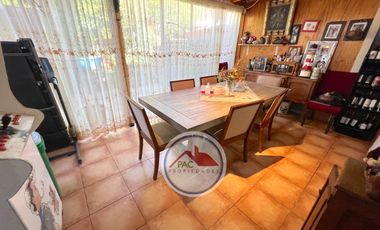 Casa venta 5 dormitorios, quincho, piscina, microbarrio cerrado, Valle lo Campino