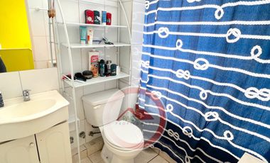 Casa venta 5 dormitorios, quincho, piscina, microbarrio cerrado, Valle lo Campino