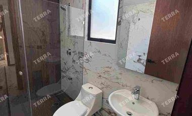 SE RENTA HERMOSA CASA TOTALMENTE NUEVA. LOMAS DE ANGELÓPOLIS 3 PUEBLA.
