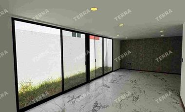 SE RENTA HERMOSA CASA TOTALMENTE NUEVA. LOMAS DE ANGELÓPOLIS 3 PUEBLA.