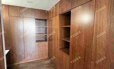 SE RENTA HERMOSA CASA TOTALMENTE NUEVA. LOMAS DE ANGELÓPOLIS 3 PUEBLA.