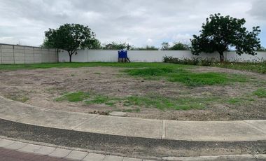 terreno de venta en montecristi golf club