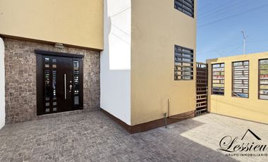 CASA EN ESQUINA EN VENTA 🏡 FRENTE A PARQUE | 3 RECÁMARAS | ÁREA DE ENTRETENIMIENTO