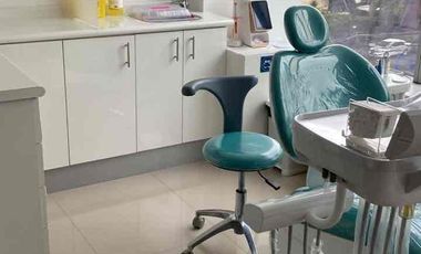 Arriendo Oficina Odontologia eñ excelente ubicación !!  Metro Los Leones y Tobalaba