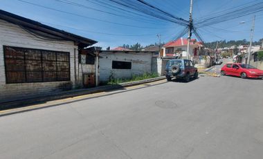 Terreno ESQUINERO amplio de venta con bodega ideal para uso comercial o vivienda sector Uncovia parque industrial IPRUS 4 PISOS