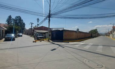Terreno ESQUINERO amplio de venta con bodega ideal para uso comercial o vivienda sector Uncovia parque industrial IPRUS 4 PISOS