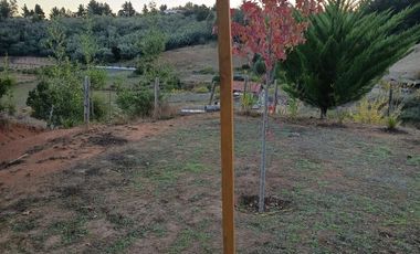 VEN 673 Se vende parcela de 7.200 con dos casas construidas y piscina a 45 minutos de Concepción en Florida