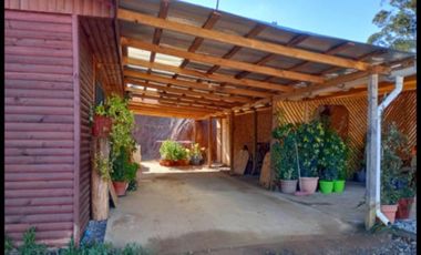 VEN 673 Se vende parcela de 7.200 con dos casas construidas y piscina a 45 minutos de Concepción en Florida