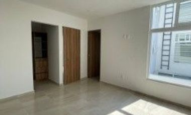 RENTA DE CASA NUEVA EN METEPEC