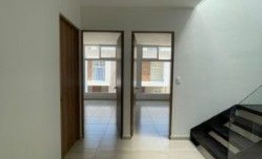 RENTA DE CASA NUEVA EN METEPEC