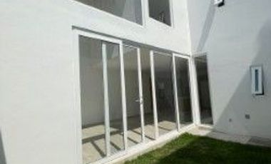 RENTA DE CASA NUEVA EN METEPEC