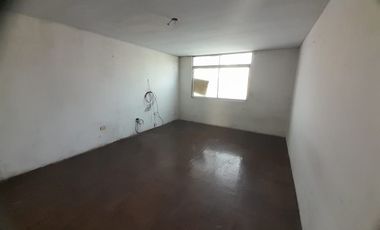 Vendo casa como terreno