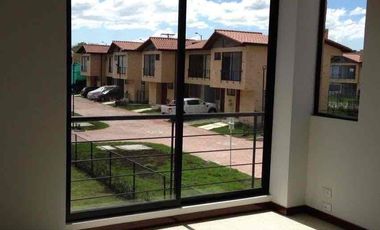 rento hermosa casa cajica