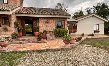 CASA CAMPO MOSQUERA -CLUB LOS PINOS