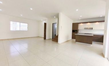RENTA DE CASA EN VILLAS DE LA CANTERA