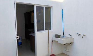 RENTA DE CASA EN VILLAS DE LA CANTERA