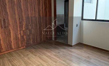 SE RENTA CASA CON 3 RECÁMARAS SIN MUEBLES EN APIZACO, TLAXCALA