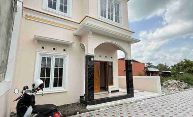 RUMAH 2 LANTAI DENGAN HARGA MURAH DALAM CLUSTER DI JALAN WONOSARI KM 8 POTORONO